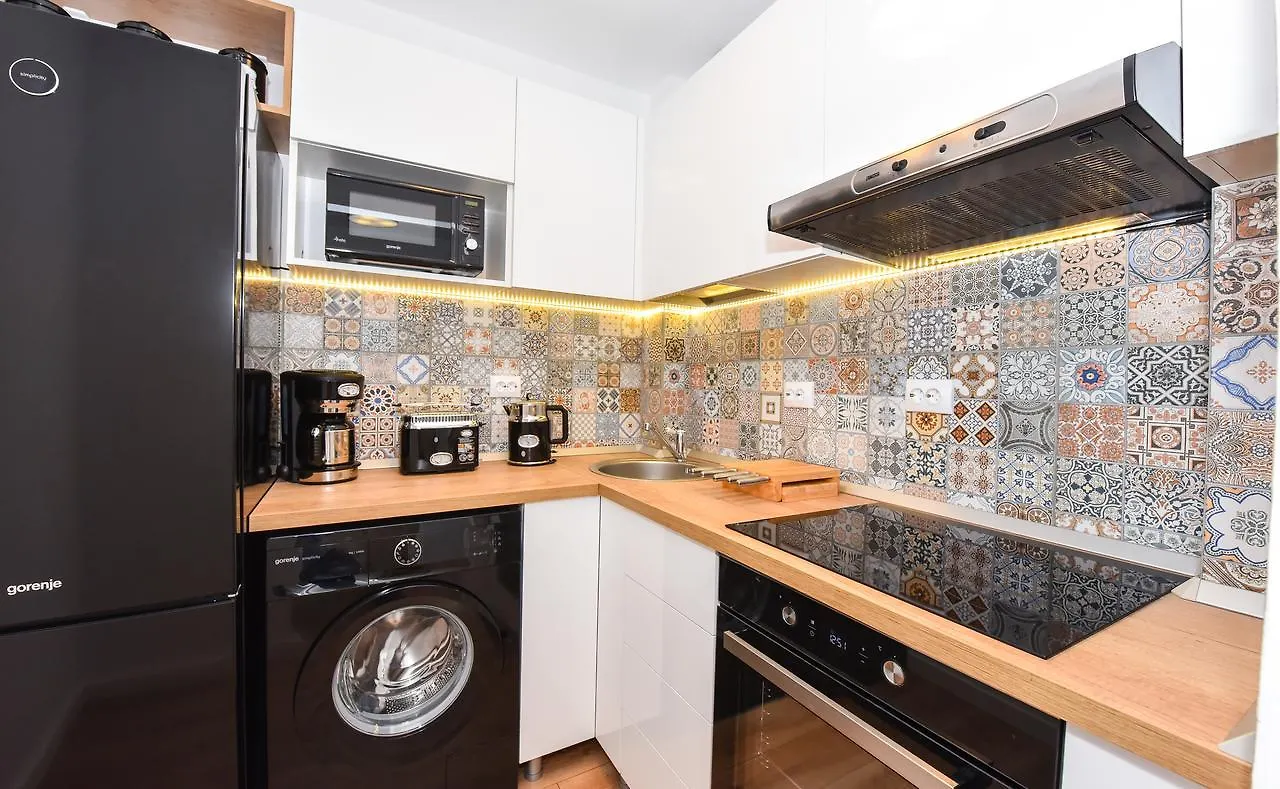 Grand Accommodation Apartments Bucarest 0*,